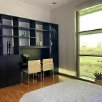 Luxury Family Beachfront Apartment *