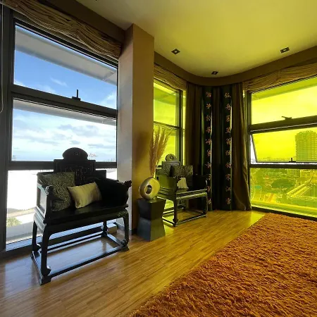 شقة Luxury Family Beachfront