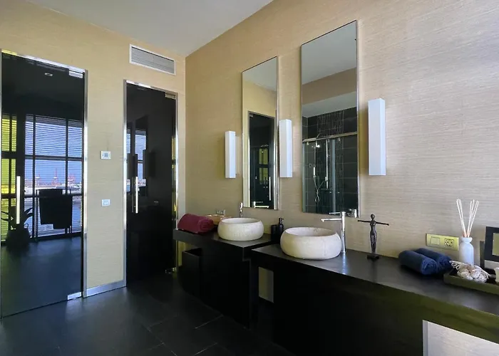 Luxury Family Beachfront