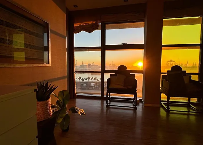 Luxury Family Beachfront Apartament *